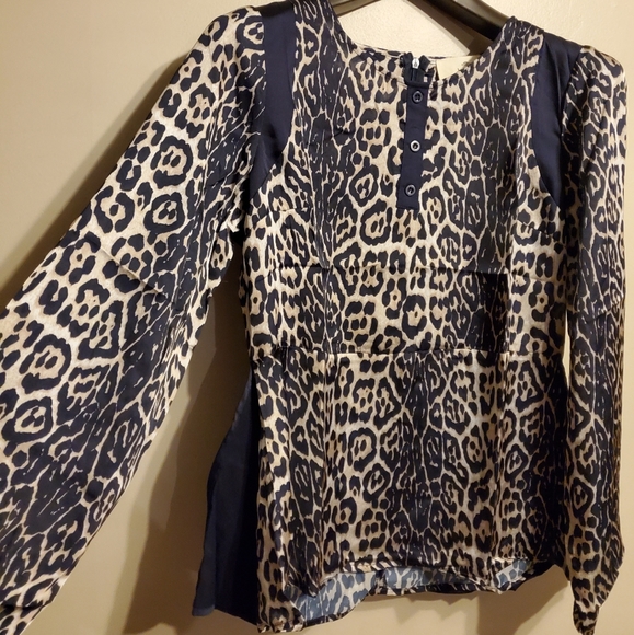 NWT Navy Cheetah Print Long Sleeve Top S-M-L - Picture 5 of 13